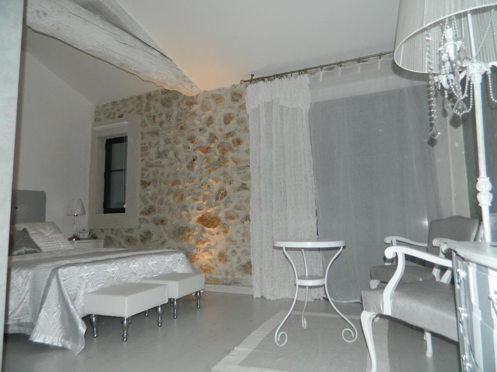 Au Paradis Cathare Fraissé-des-Corbières Quarto foto
